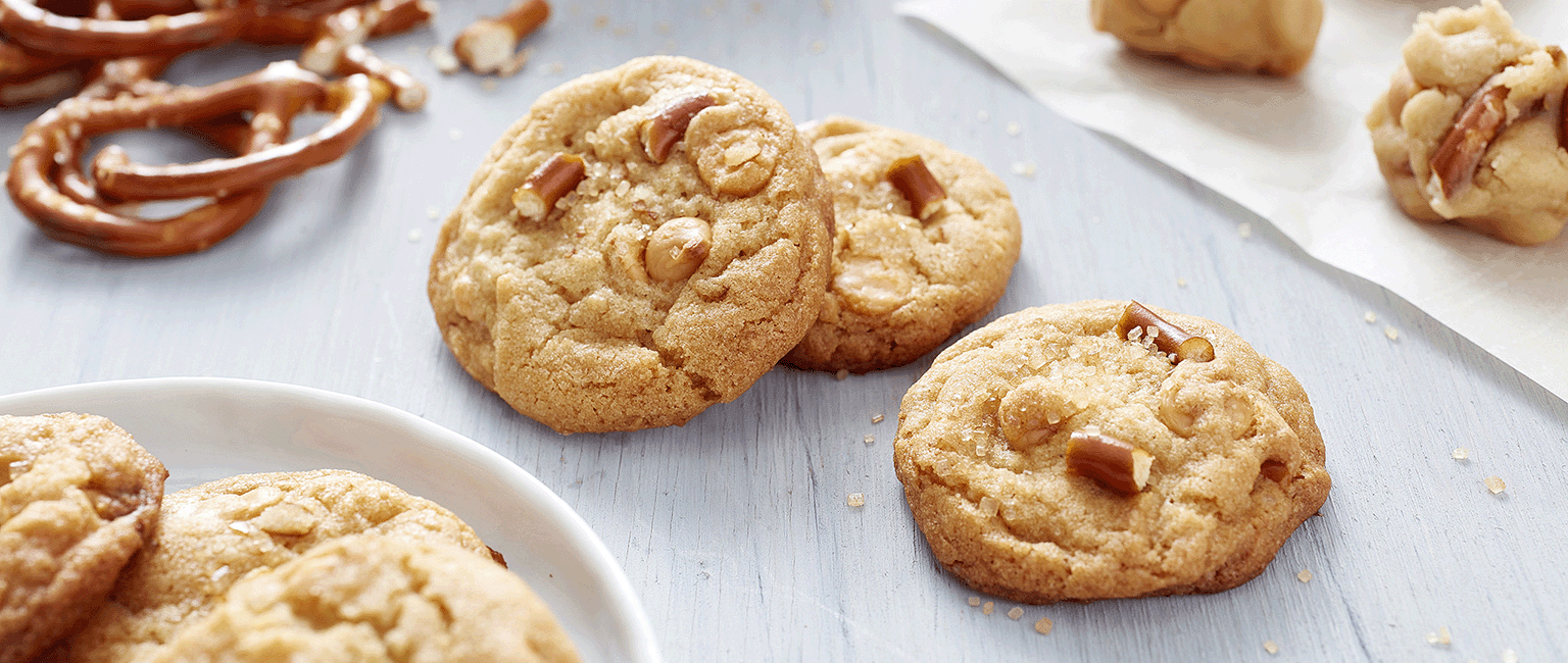 IN THE RAW™ Butterscotch Pretzel Cookies